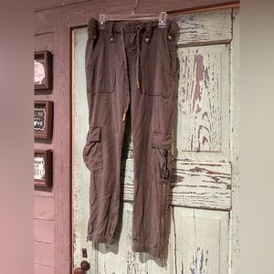 True religion drapey cargo pants Olive size 27 GUC Vintage